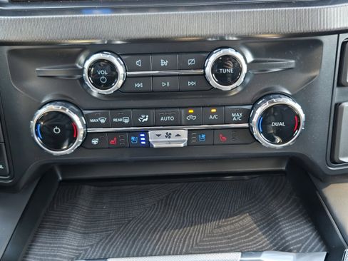 New 2024 Ford F350 Platinum w/ FX4 Off-Road Package image 14