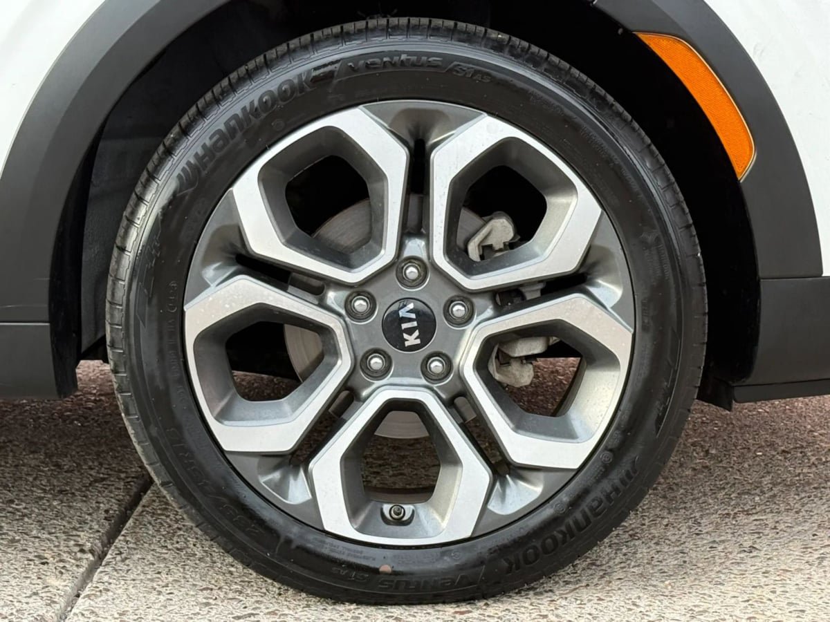 Used 2020 Kia Soul X-Line FWD image 25