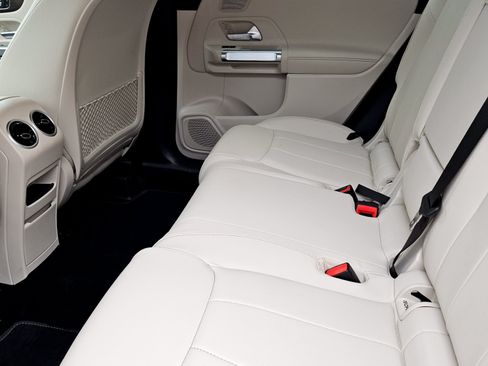 Certified 2026 Mercedes-Benz GLB 250 image 22