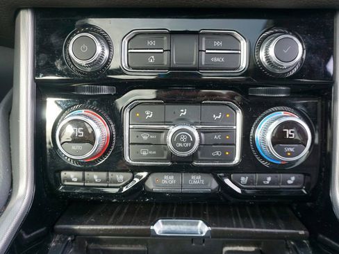 Used 2022 GMC Yukon Denali image 14