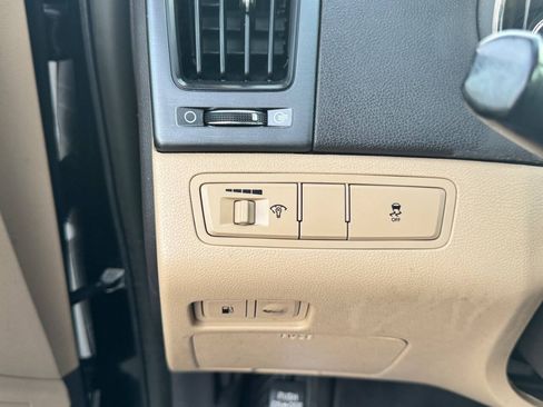 Used 2011 Hyundai Sonata GLS FWD image 15