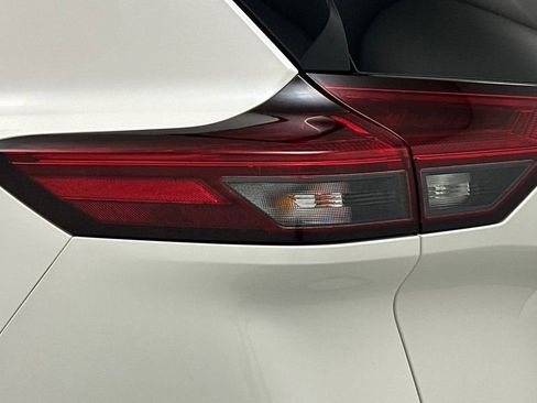 Certified 2023 Nissan Rogue SL w/ SL Premium Package AWD/4WD image 23