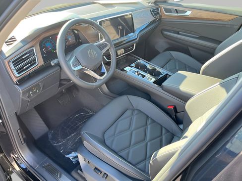 New 2026 Volkswagen Atlas SE AWD/4WD image 11