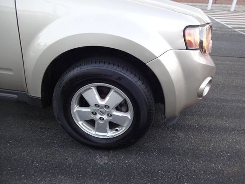 Used 2012 Ford Escape XLT image 9
