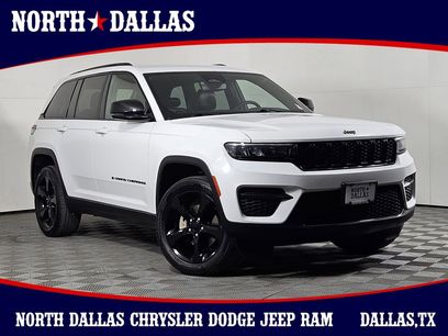 Used 2023 Jeep Grand Cherokee Altitude