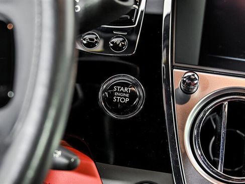 Used 2018 Rolls-Royce Wraith RWD image 28