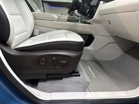 Used 2024 GMC Acadia Denali w/ Super Cruise Package AWD/4WD image 32