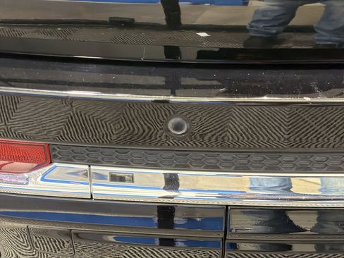 Used 2023 Jeep Grand Cherokee Overland w/ Luxury Tech Group IV image 23