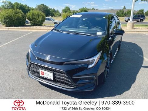 Used 2024 Toyota Corolla SE w/ SE Premium Package FWD image 1