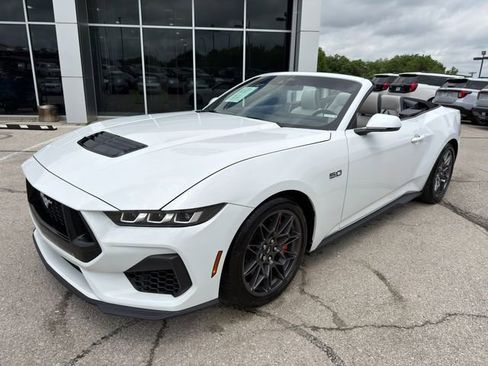 Used 2024 Ford Mustang GT Premium w/ GT Performance Package RWD image 3