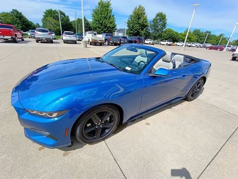 Used 2024 Ford Mustang Premium RWD image 4