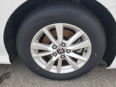 Used 2025 Toyota Camry LE FWD image 27