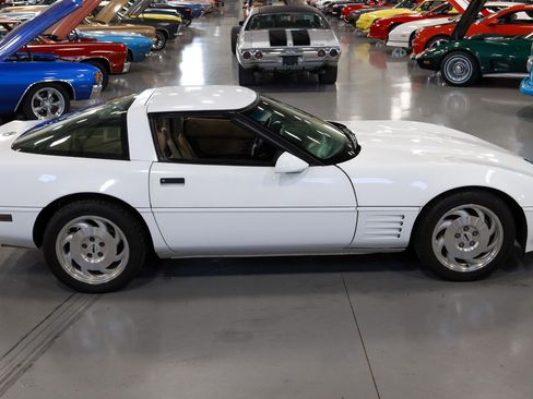 Used 1993 Chevrolet Corvette Coupe image 29
