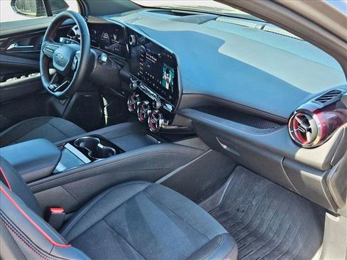 Used 2024 Chevrolet Blazer EV RS image 23