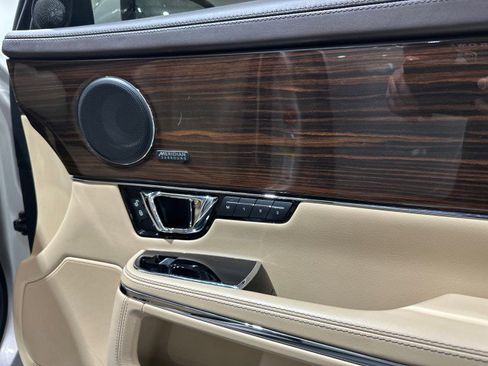 Used 2017 Jaguar XJ L Portfolio RWD image 49