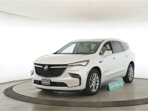 Used 2022 Buick Enclave Avenir w/ Avenir Technology Package image 10