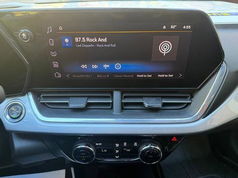 Used 2024 Chevrolet Trax LT image 14