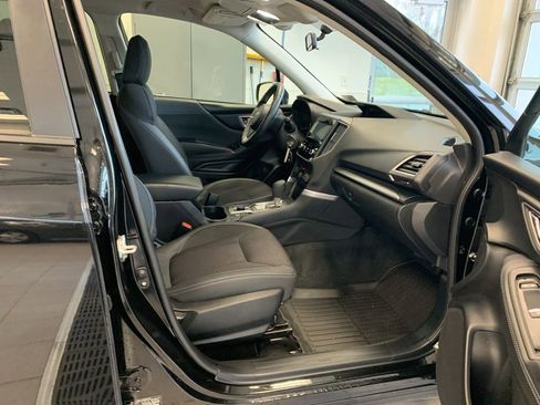 Used 2020 Subaru Forester Premium image 18