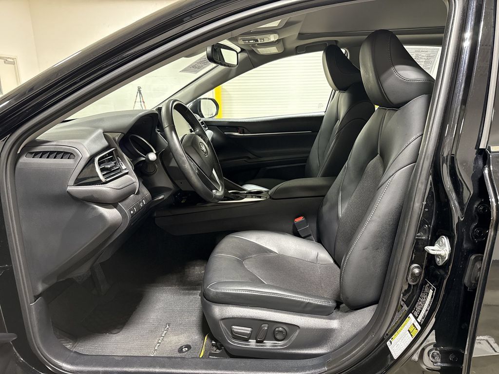 Used 2023 Toyota Camry XLE FWD image 20