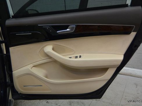 Used 2014 Audi A8 L TDI w/ Premium Package image 10