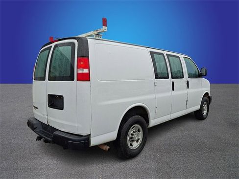 Used 2021 Chevrolet Express 2500 Work Van w/ Driver Convenience Package image 5