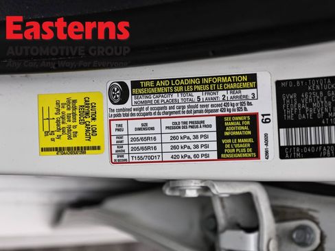 Used 2025 Toyota Camry LE image 34