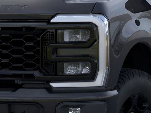New 2026 Ford F250 XL image 18