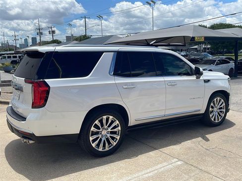 Used 2023 GMC Yukon Denali w/ Denali Reserve Package AWD/4WD image 4