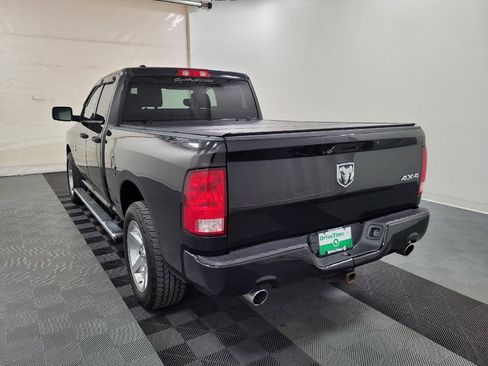 Used 2017 RAM 1500 Express w/ Express Value Package AWD/4WD image 5