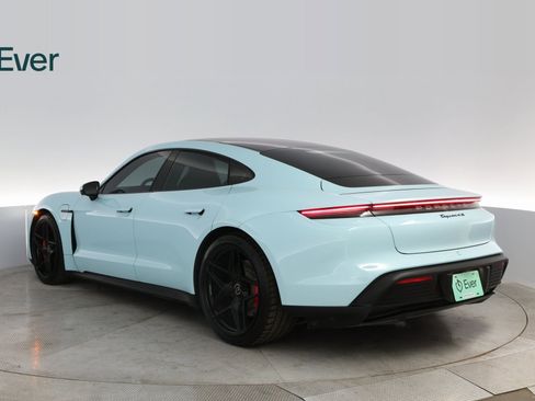 Used 2020 Porsche Taycan 4S image 14