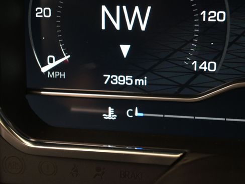 Used 2025 GMC Sierra 2500 AT4X image 15