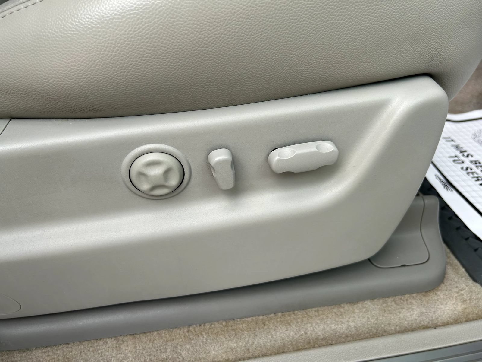Used 2007 Chevrolet Avalanche LT w/ LT Preferred Equipment Group RWD image 28