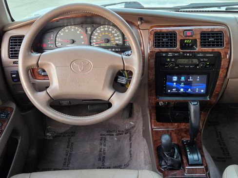 Used 1999 Toyota 4Runner Limited w/ Upgrade Value Pkg 5 AWD/4WD image 25