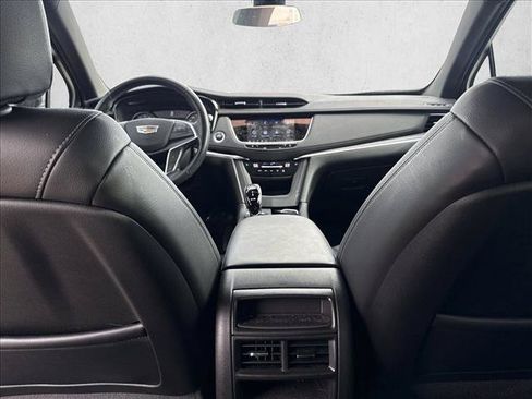 Used 2024 Cadillac XT5 Luxury FWD image 17