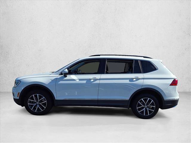 Used 2020 Volkswagen Tiguan SE w/ Panoramic Sunroof Package FWD image 8