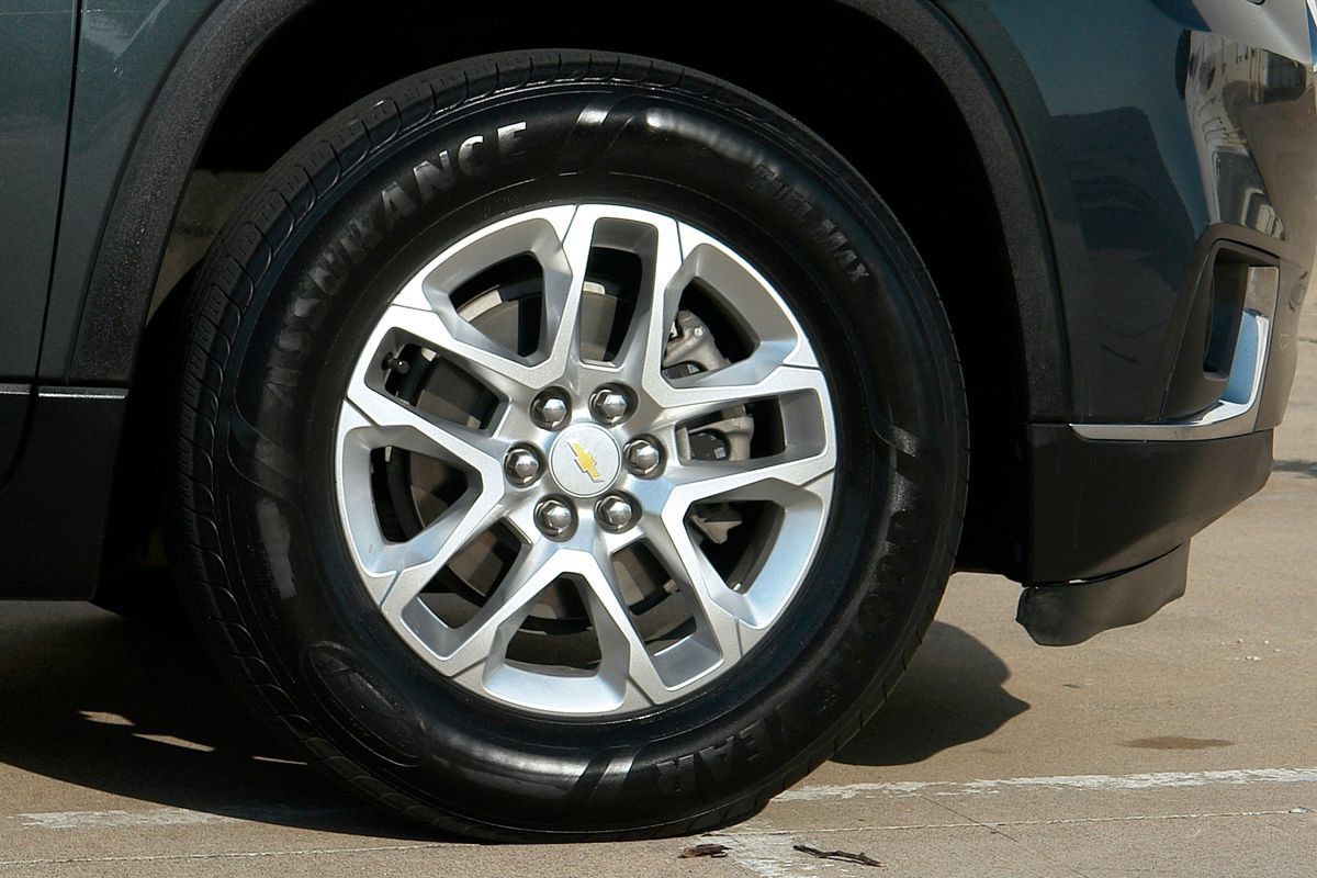 Used 2021 Chevrolet Traverse LT AWD/4WD image 33