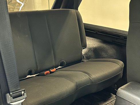 Used 2006 Jeep Wrangler Unlimited AWD/4WD image 9