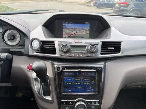 Used 2014 Honda Odyssey Touring image 23