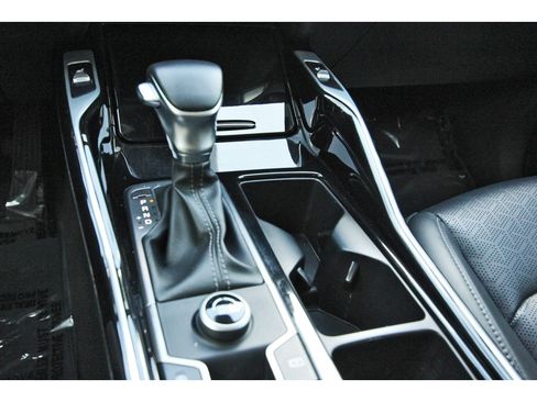 Certified 2023 Kia Sorento SX FWD image 30