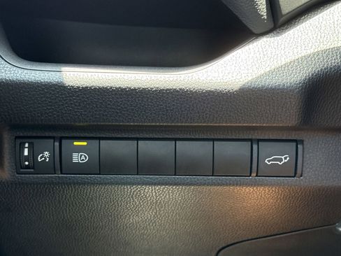 Used 2024 Toyota RAV4 XLE image 19