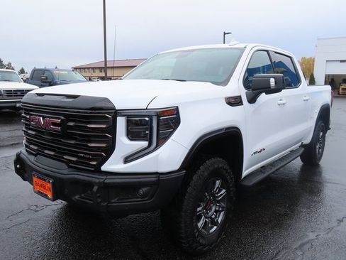Used 2024 GMC Sierra 1500 AT4X image 3