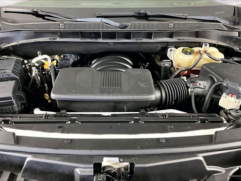 Used 2021 Chevrolet Tahoe LT w/ LT Signature Package image 30