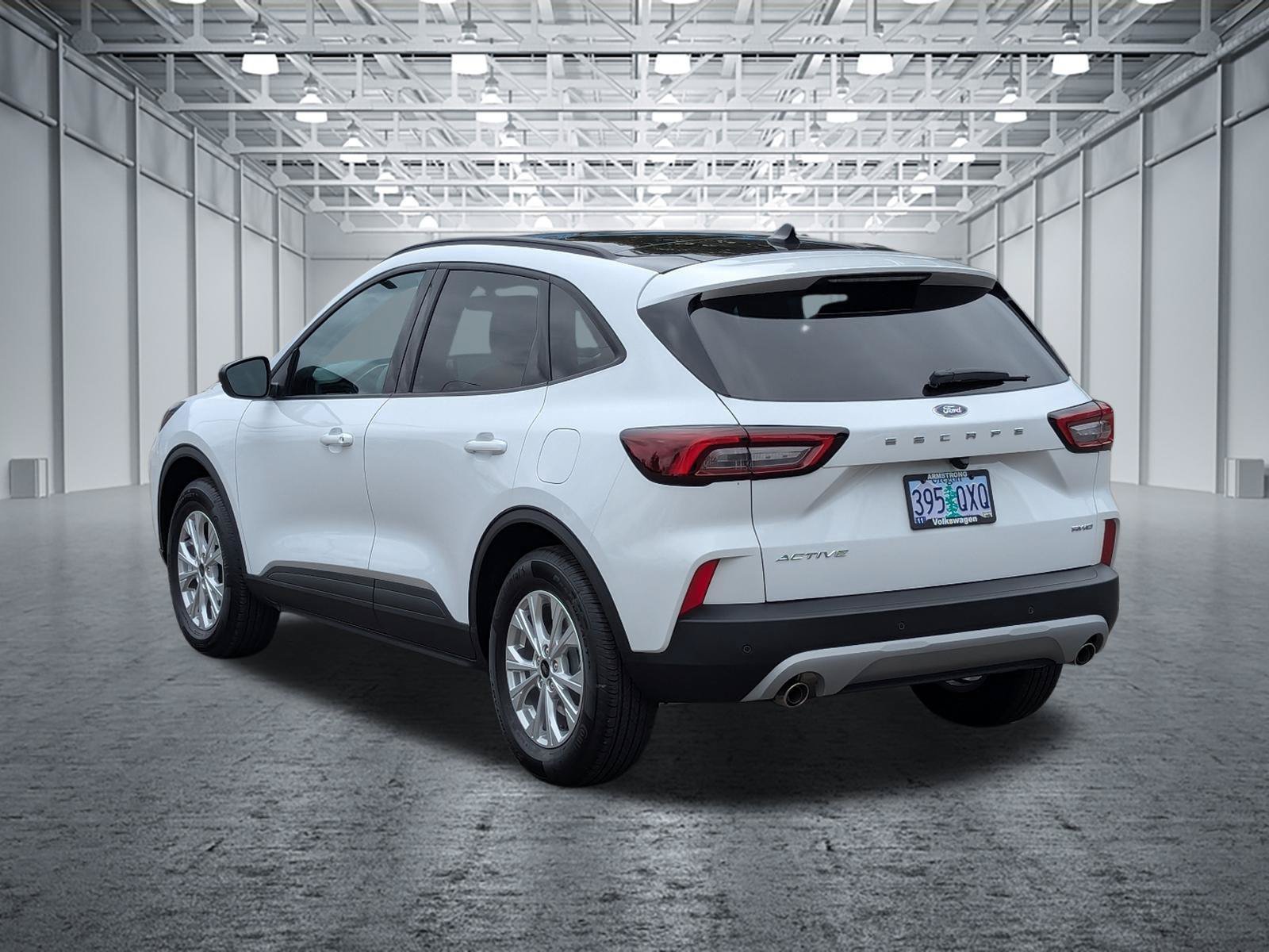 Used 2025 Ford Escape Active AWD/4WD image 3