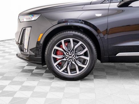 New 2025 Cadillac XT6 Sport image 37