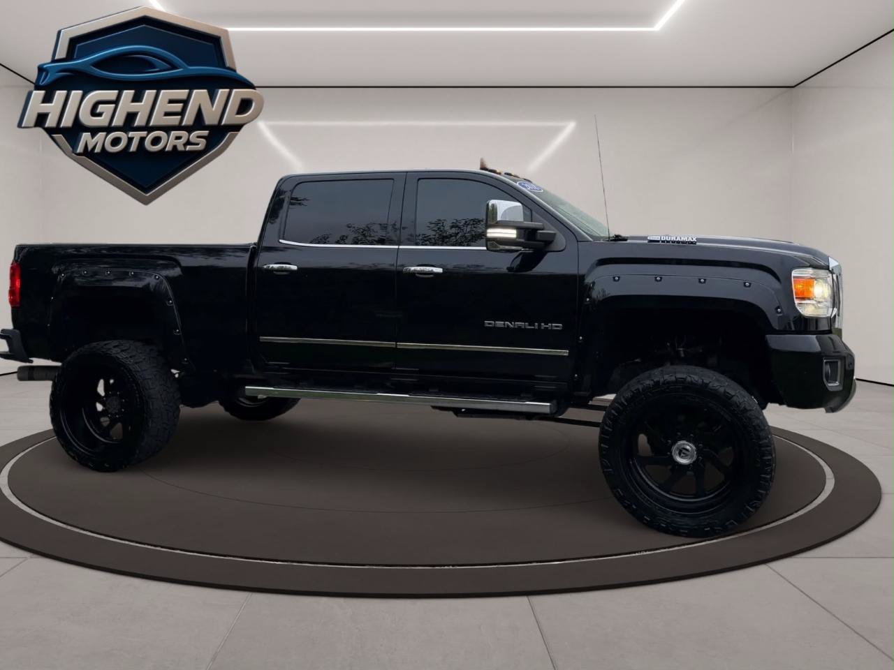Used 2018 GMC Sierra 2500 Denali w/ Suspension Package, Off-Road AWD/4WD image 6