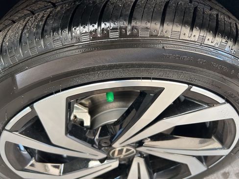 New 2025 Volkswagen Jetta SEL image 28