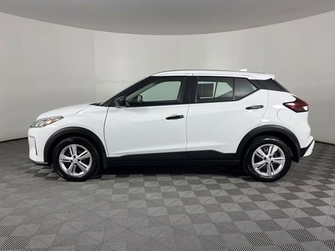 Used 2024 Nissan Kicks S image 6