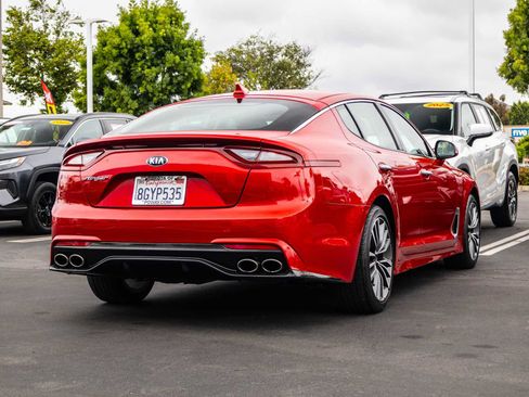 Used 2019 Kia Stinger RWD image 12