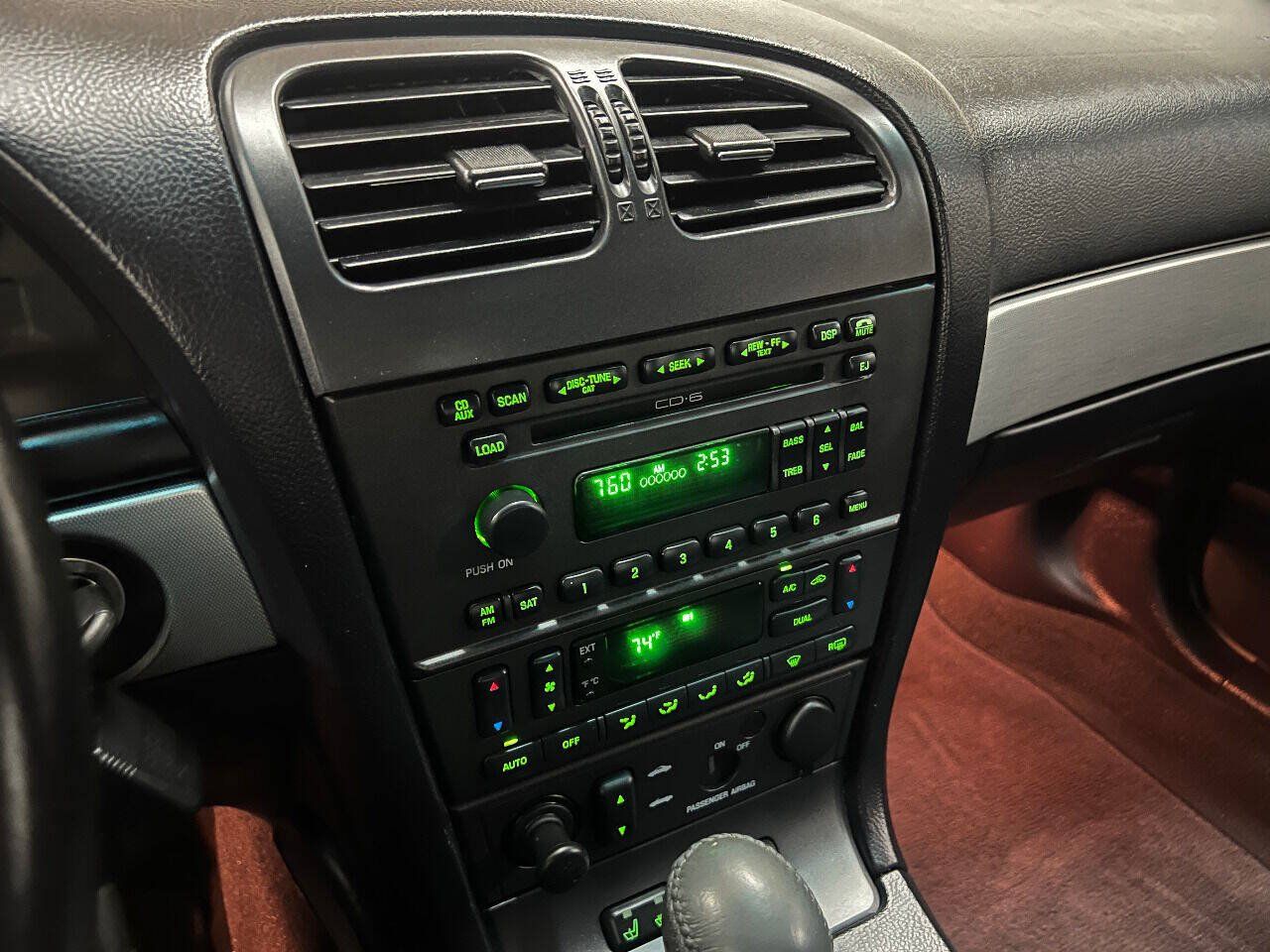 Used 2005 Ford Thunderbird RWD image 68