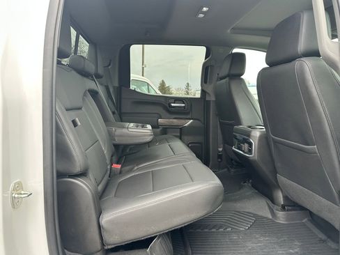 Used 2022 Chevrolet Silverado 1500 LTZ w/ LTZ Premium Package AWD/4WD image 16